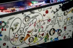 Led Zeppelin Pro Pinball Machine for sale in Europe